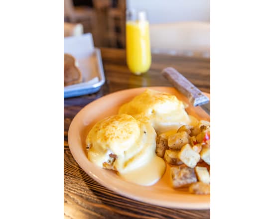 Classic Eggs Benedict