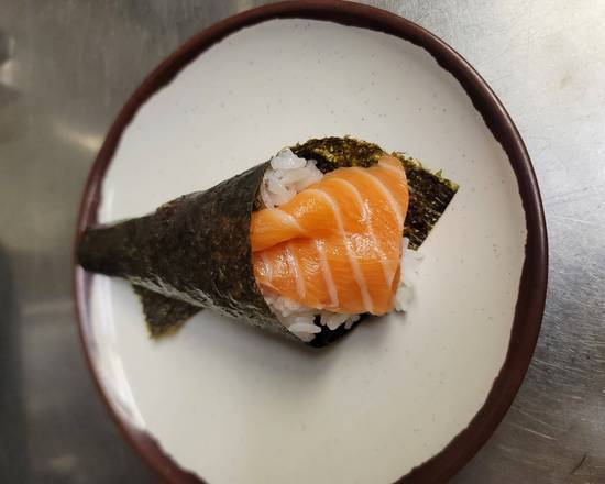 Sake Hand Roll (1 pc)