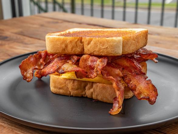 BACON EGG/ CHEESE SANDWICH