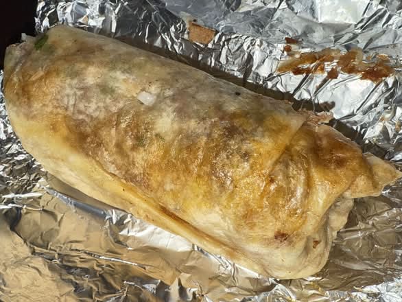 BURRITO CON QUESO