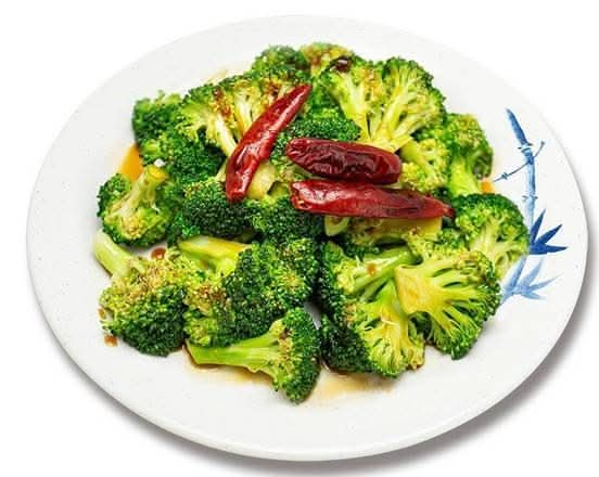 Broccoll with Garlic Sauce