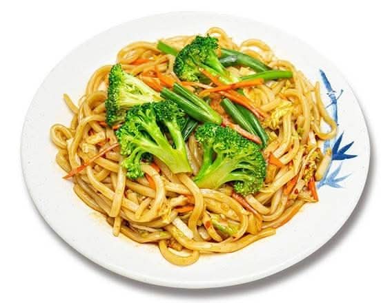 Mala Vegetable Chow Udon