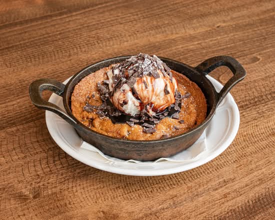 Warm Chocolate Chip Cookie Skillet