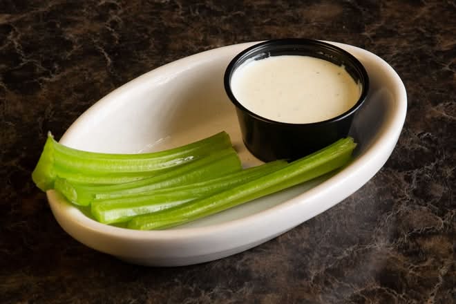 Sm Ranch & Celery