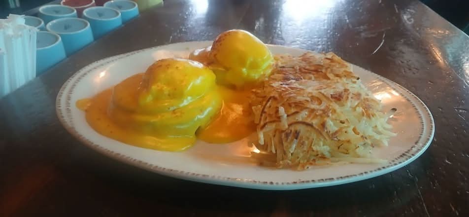 Eggs Benedict