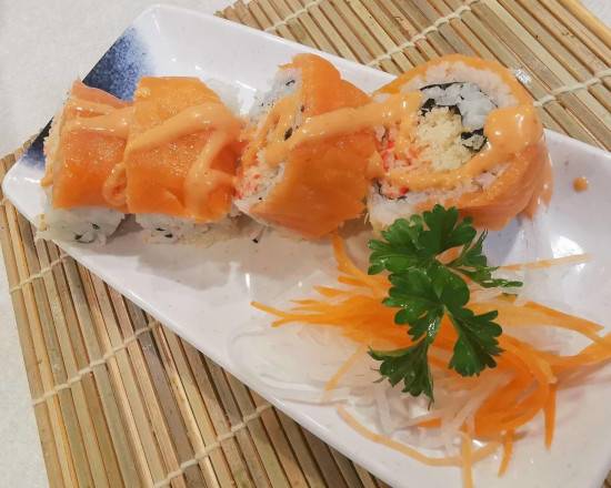 Pink Lady Roll (8 pcs)
