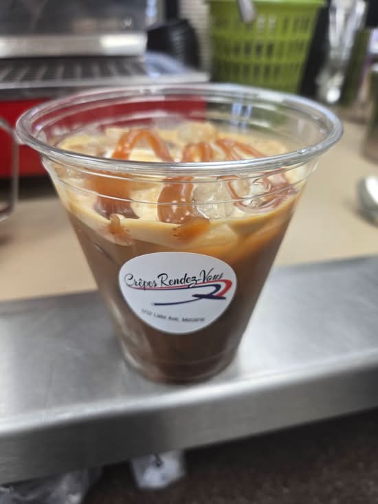 Iced Caramel Macchiato